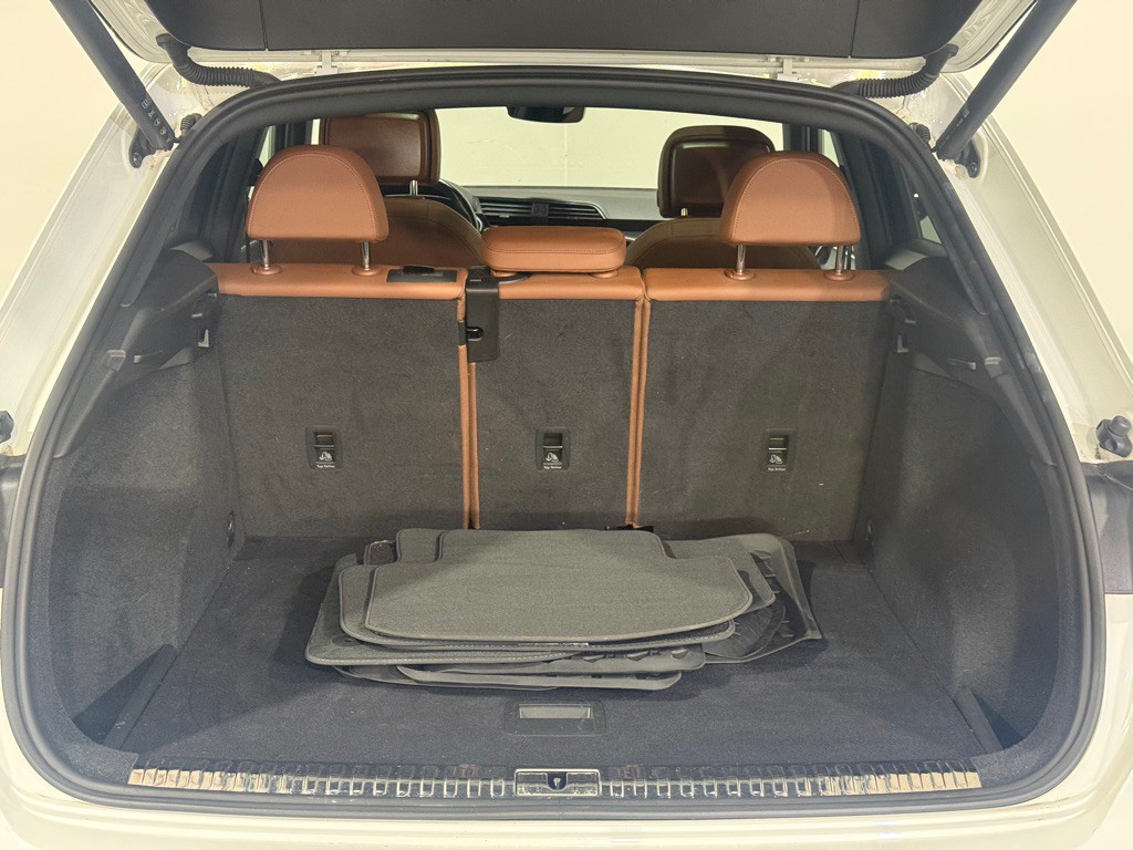 2021 Audi Q3 Image 38