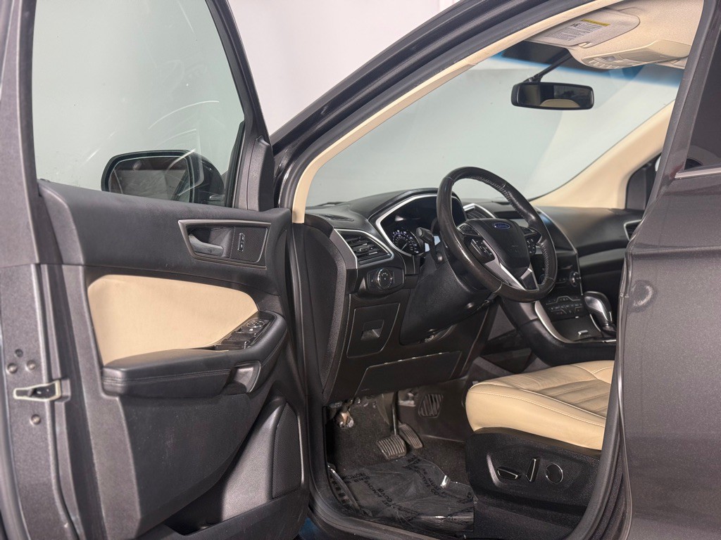 2015 Ford Edge Image 10