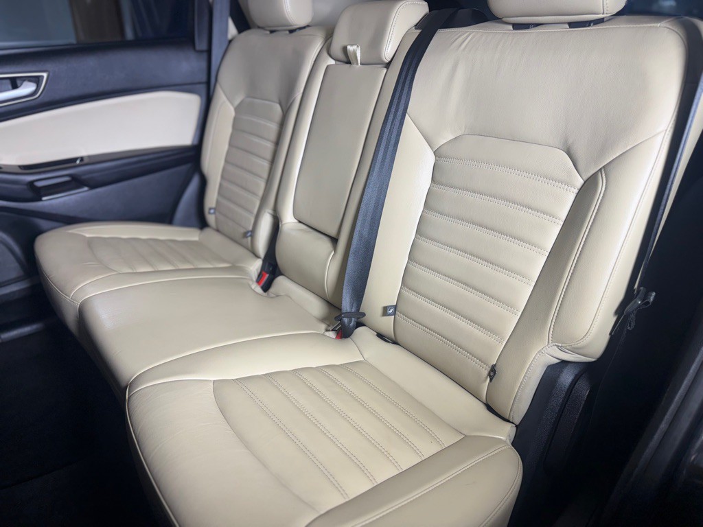 2015 Ford Edge Image 26