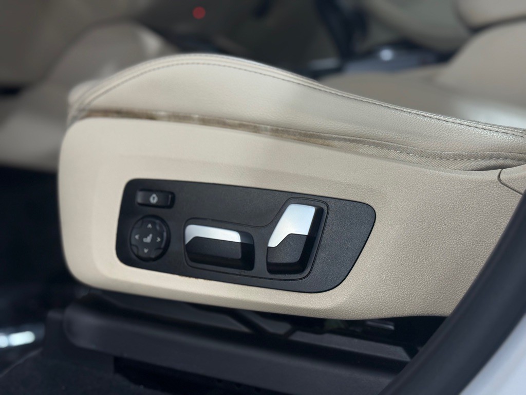 2020 BMW X3 Image 32