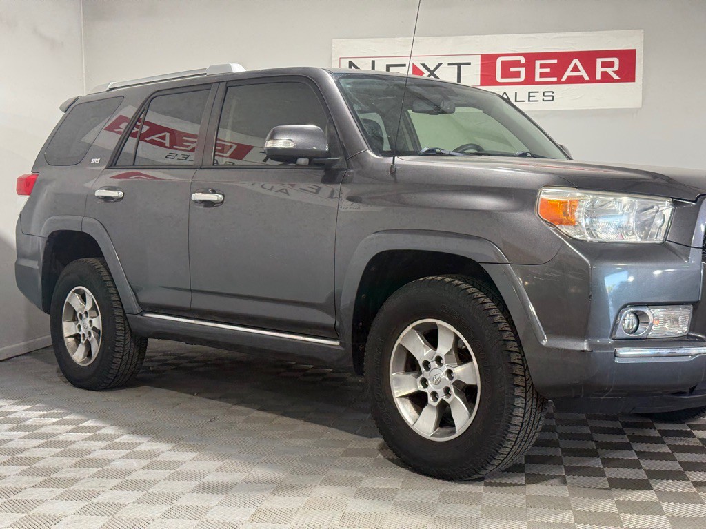 2013 Toyota 4Runner Image 3