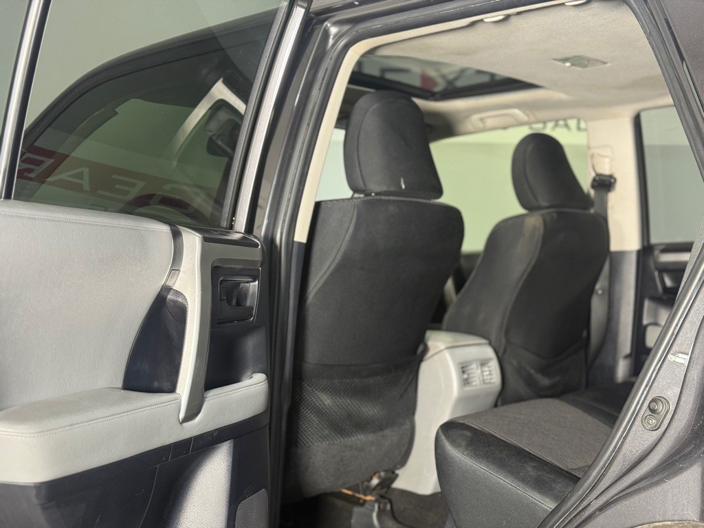 2013 Toyota 4Runner Image 10