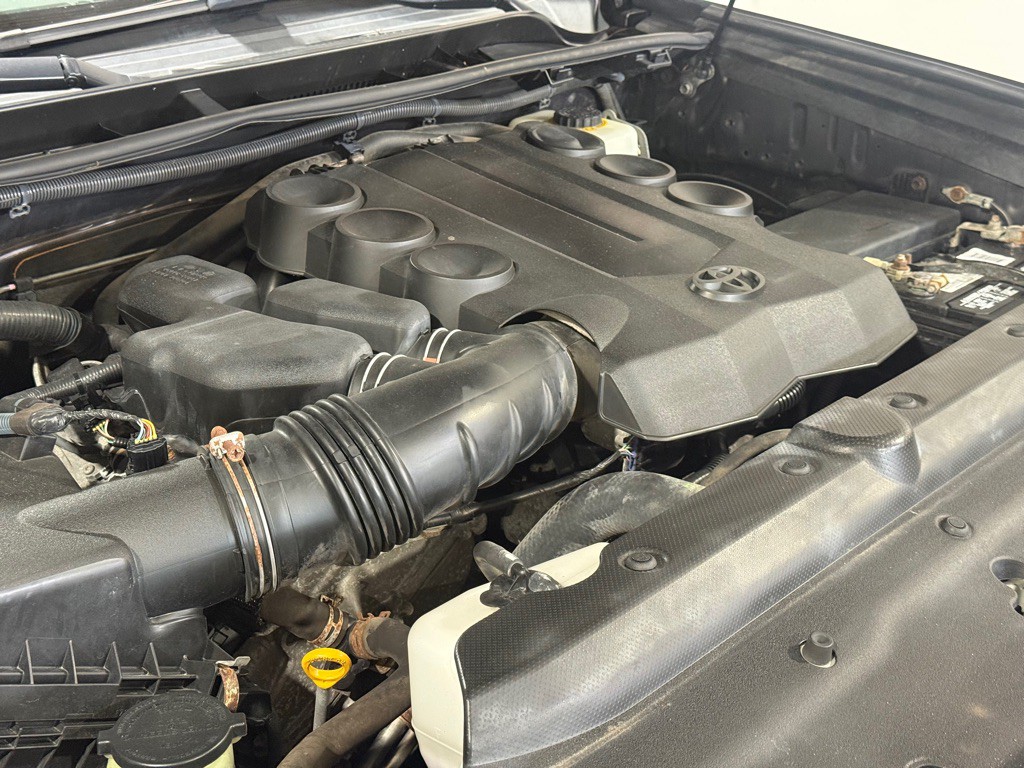2013 Toyota 4Runner Image 24