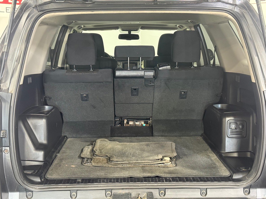 2013 Toyota 4Runner Image 32