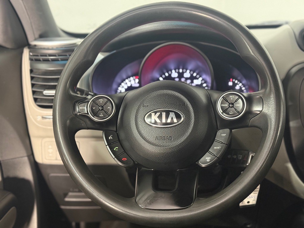 2016 Kia Soul Image 13