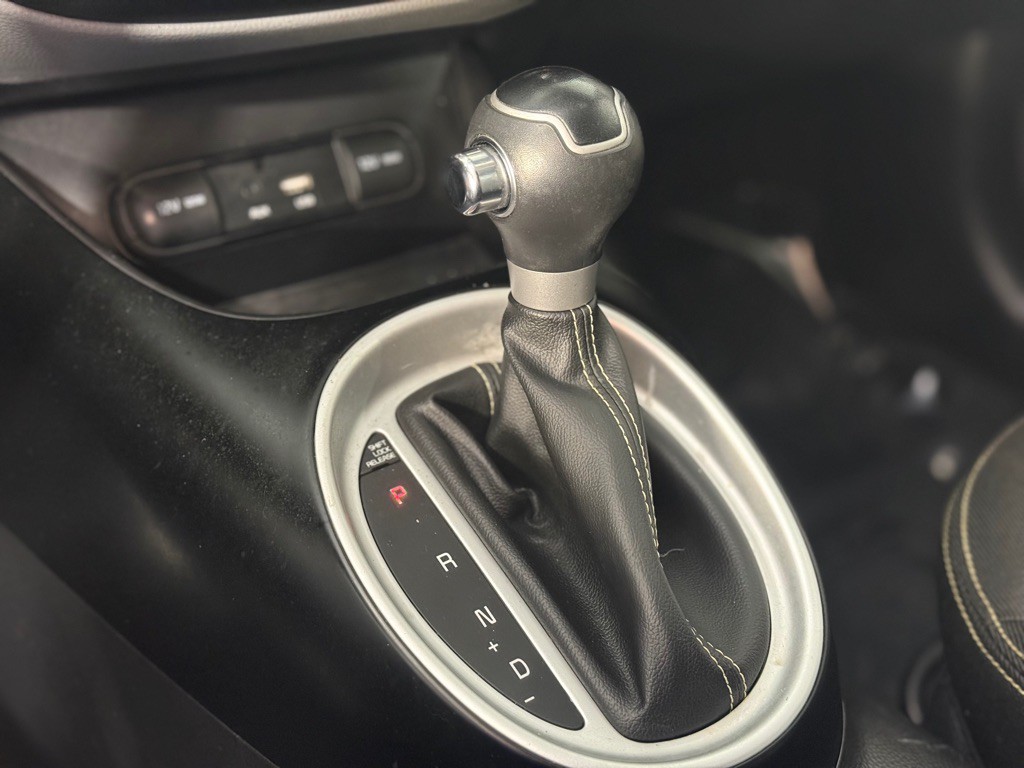2016 Kia Soul Image 17