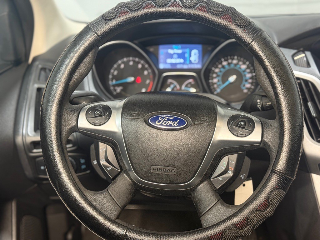 2012 Ford Focus Image 11