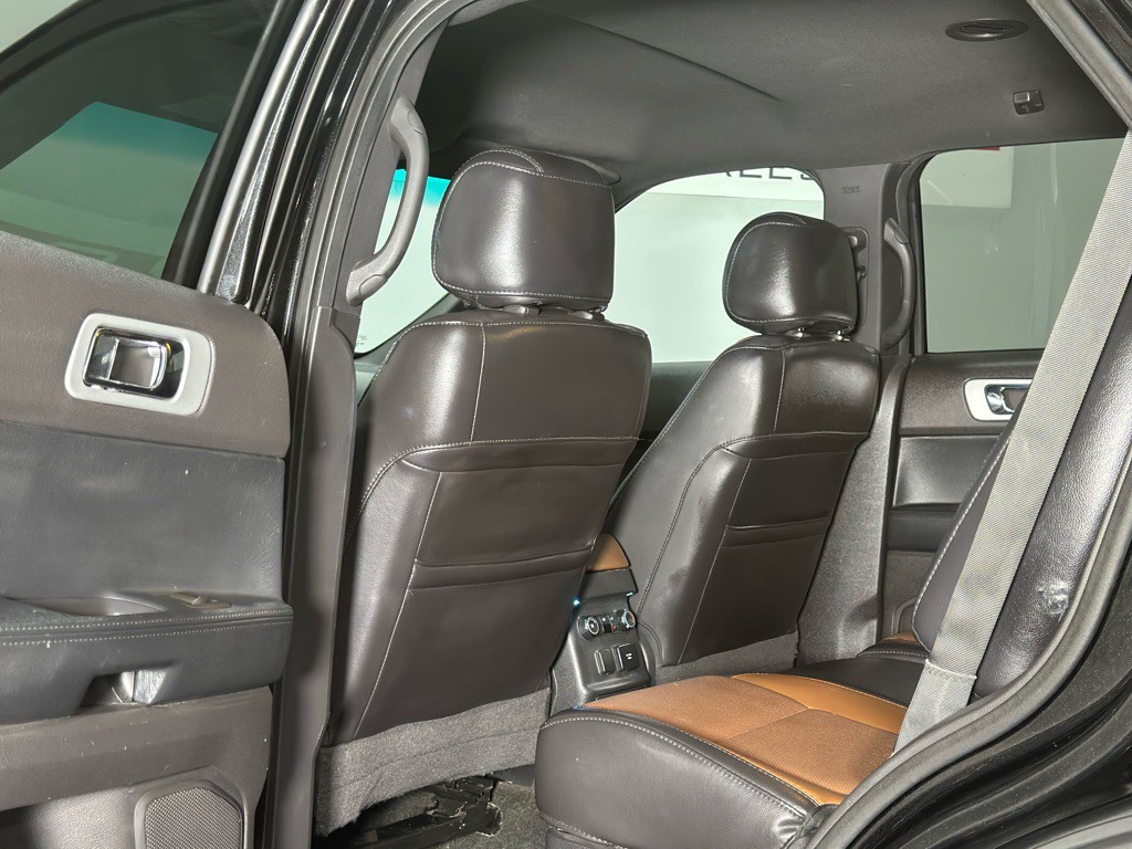 2015 Ford Explorer Image 10