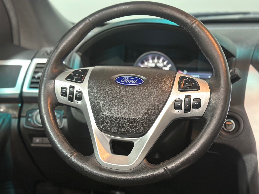 2015 Ford Explorer Image 13