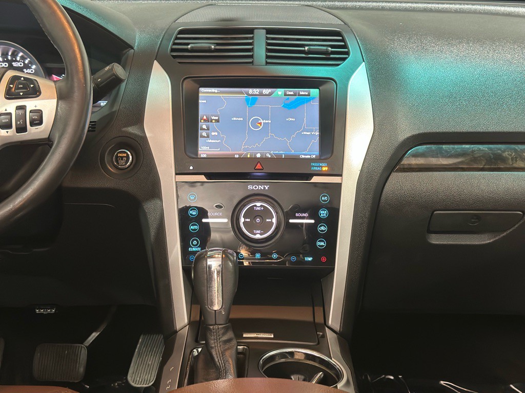 2015 Ford Explorer Image 14