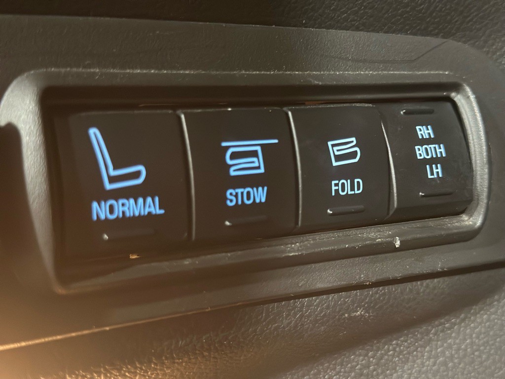 2015 Ford Explorer Image 39