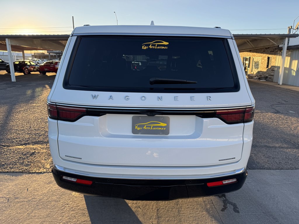 2023 Jeep Wagoneer Image 19