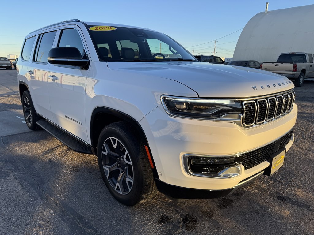2023 Jeep Wagoneer Image 23