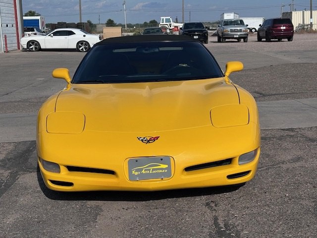 2001 Chevrolet Corvette Image 2