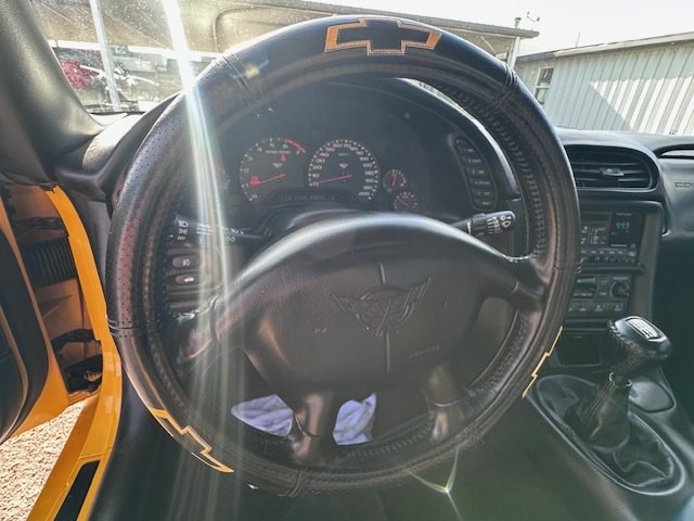 2001 Chevrolet Corvette Image 8