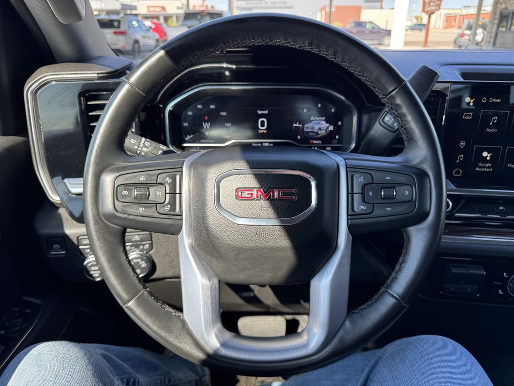 2023 GMC Sierra Image 8