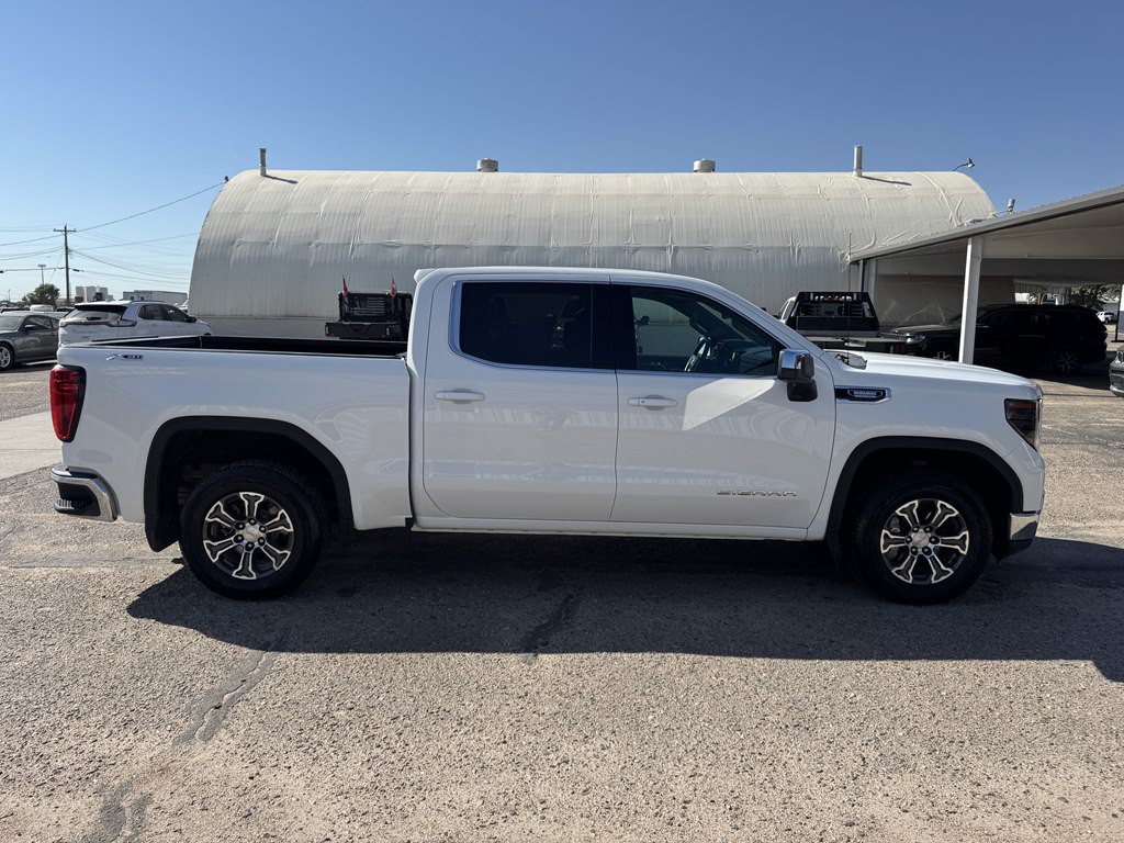 2023 GMC Sierra Image 17