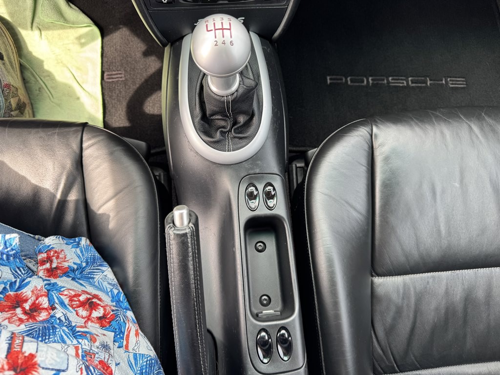2001 Porsche Boxster Image 11