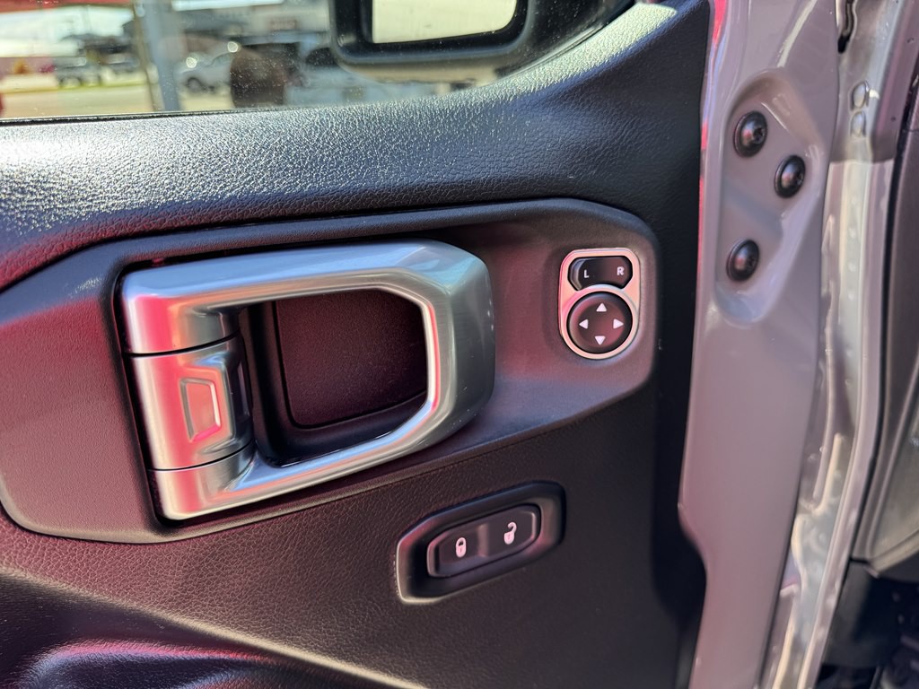 2023 Jeep Gladiator Image 6