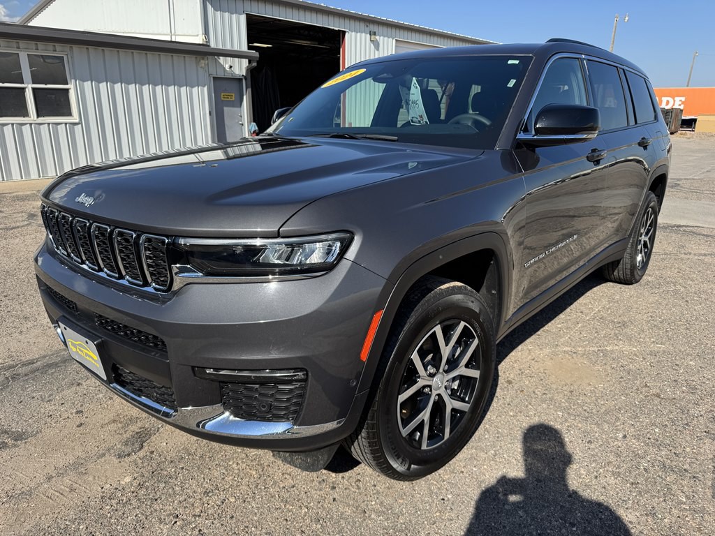 2024 Jeep Grand Cherokee Image 1