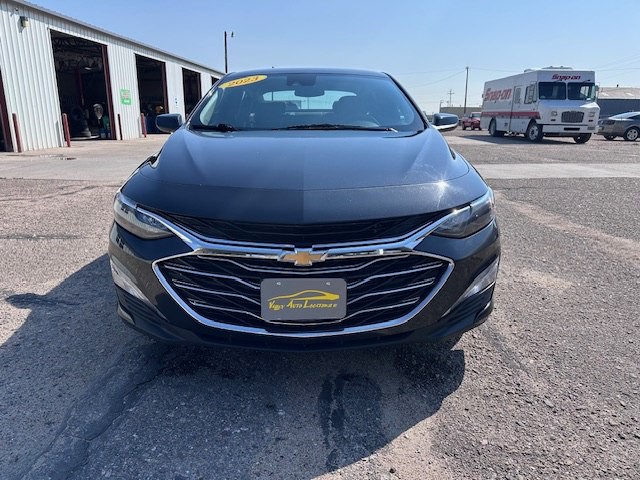 2023 Chevrolet Malibu Image 2