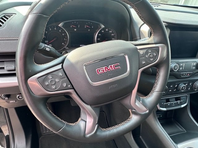 2023 GMC Terrain Image 8
