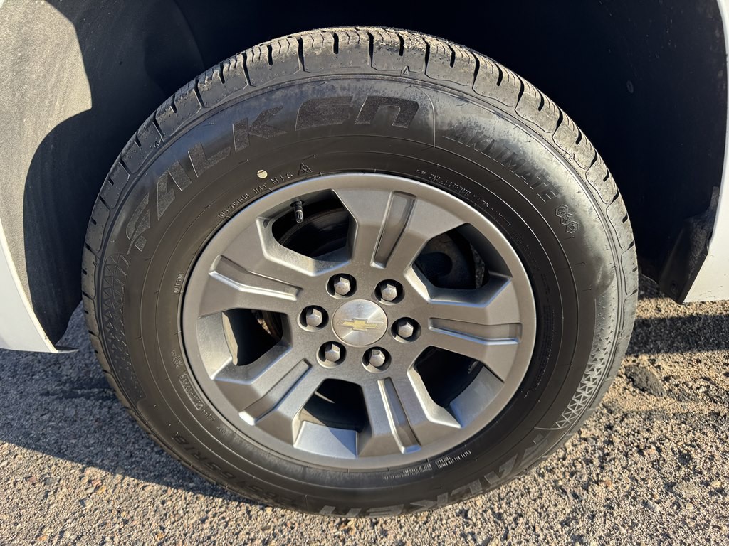 2020 Chevrolet Suburban Image 4