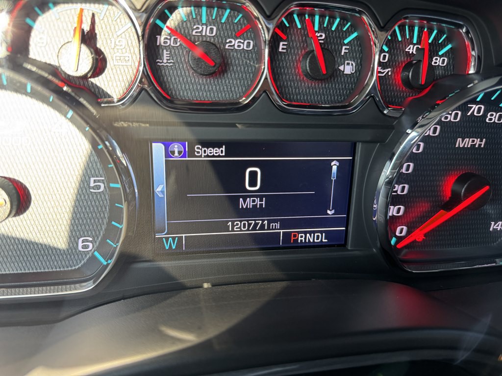 2020 Chevrolet Suburban Image 9