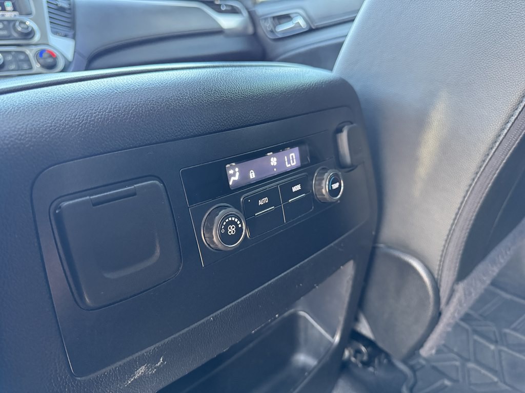 2020 Chevrolet Suburban Image 14