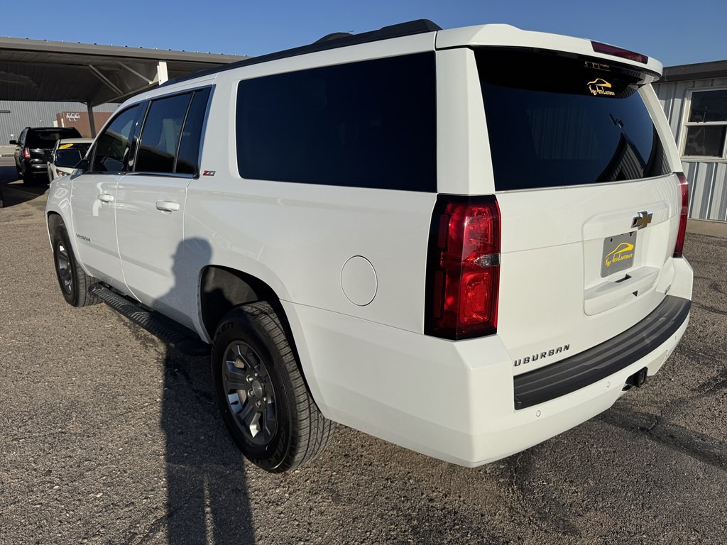 2020 Chevrolet Suburban Image 17