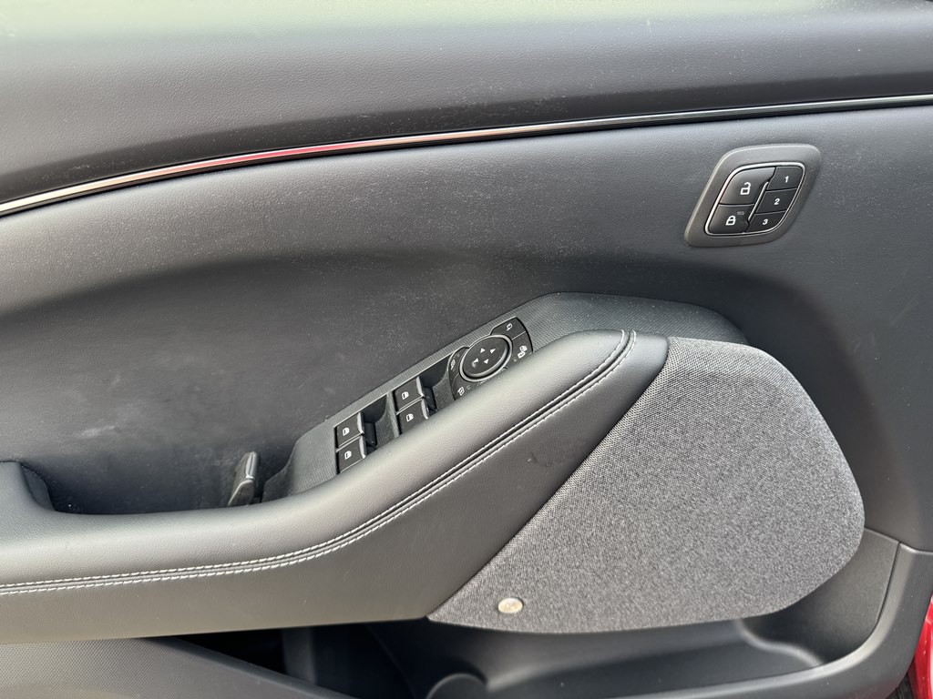 2021 Ford Mustang Image 25