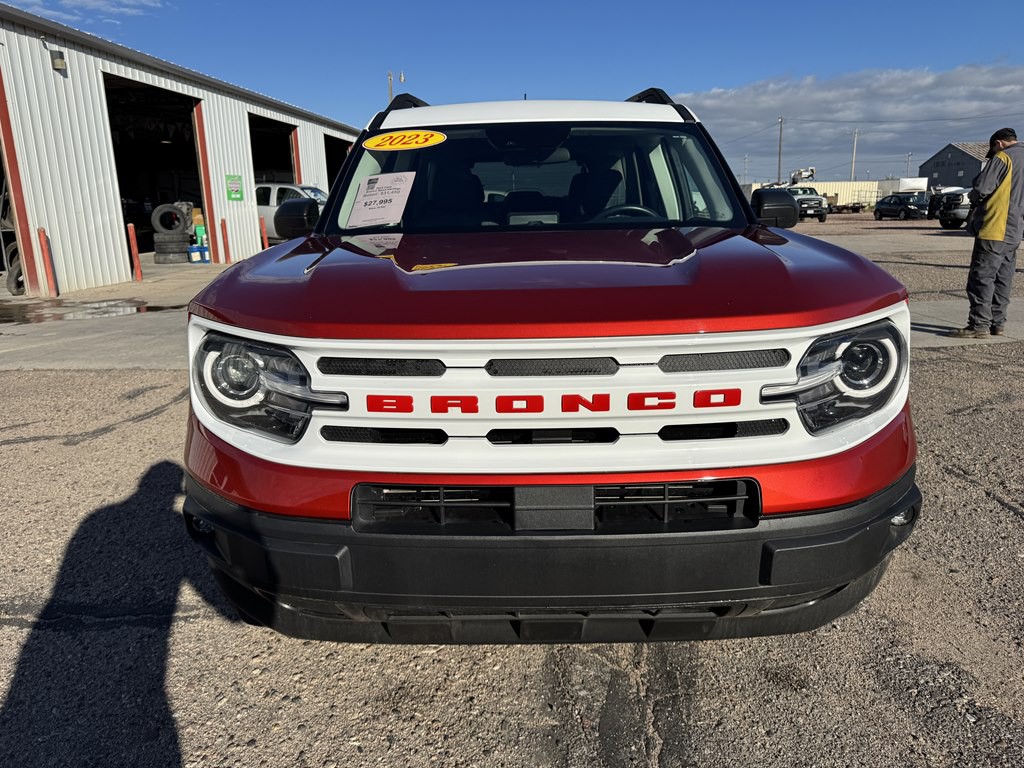 2023 Ford Bronco Image 2