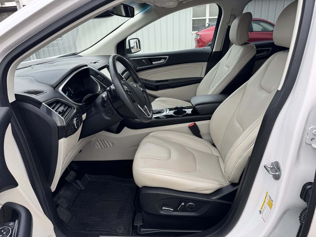 2018 Ford Edge Image 5