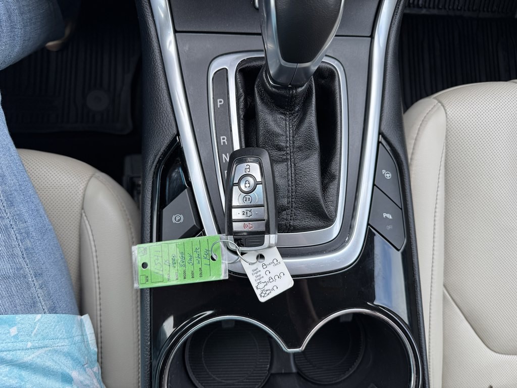 2018 Ford Edge Image 11