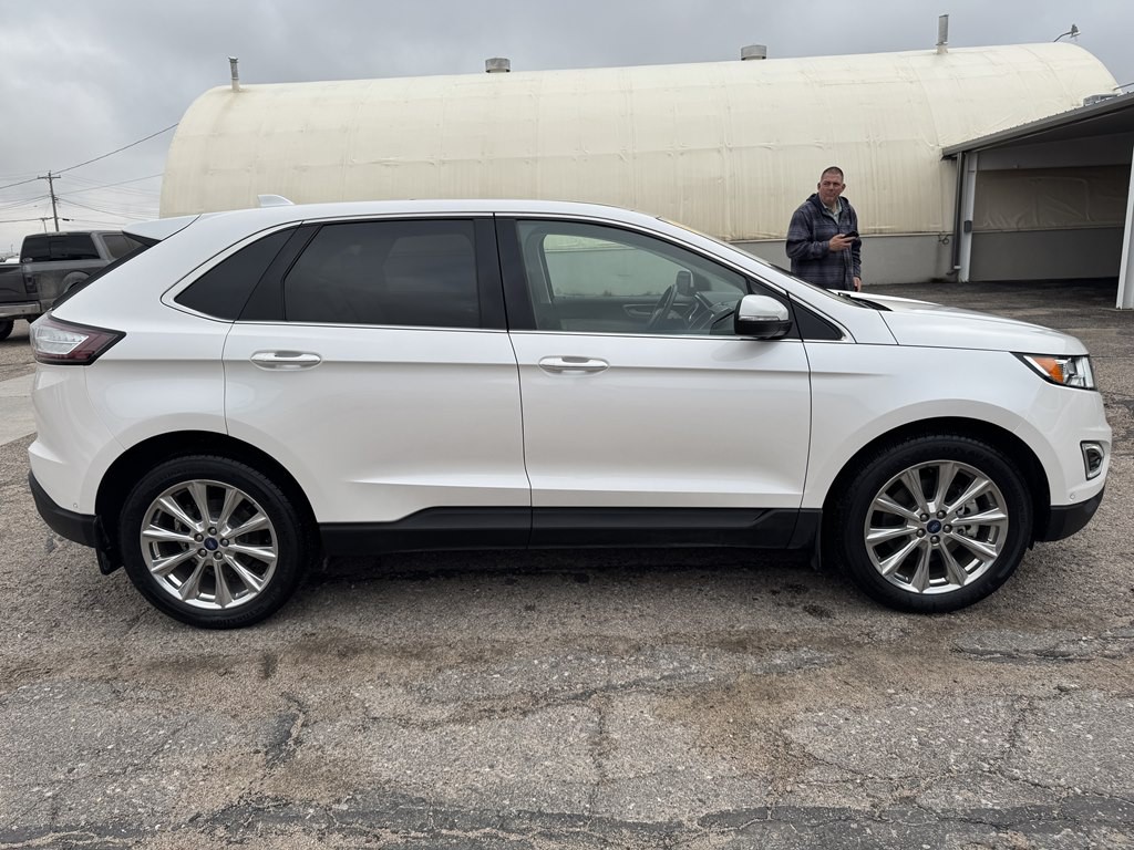 2018 Ford Edge Image 18