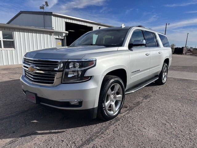 2018 Chevrolet Suburban Image 1