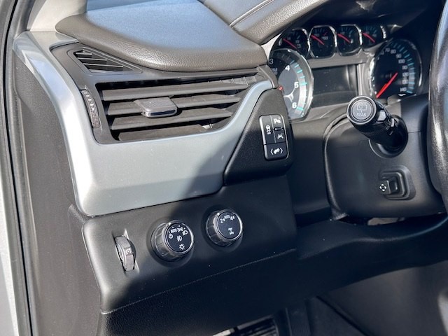 2018 Chevrolet Suburban Image 7