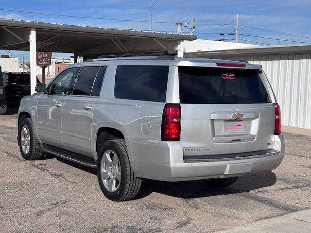 2018 Chevrolet Suburban Image 12