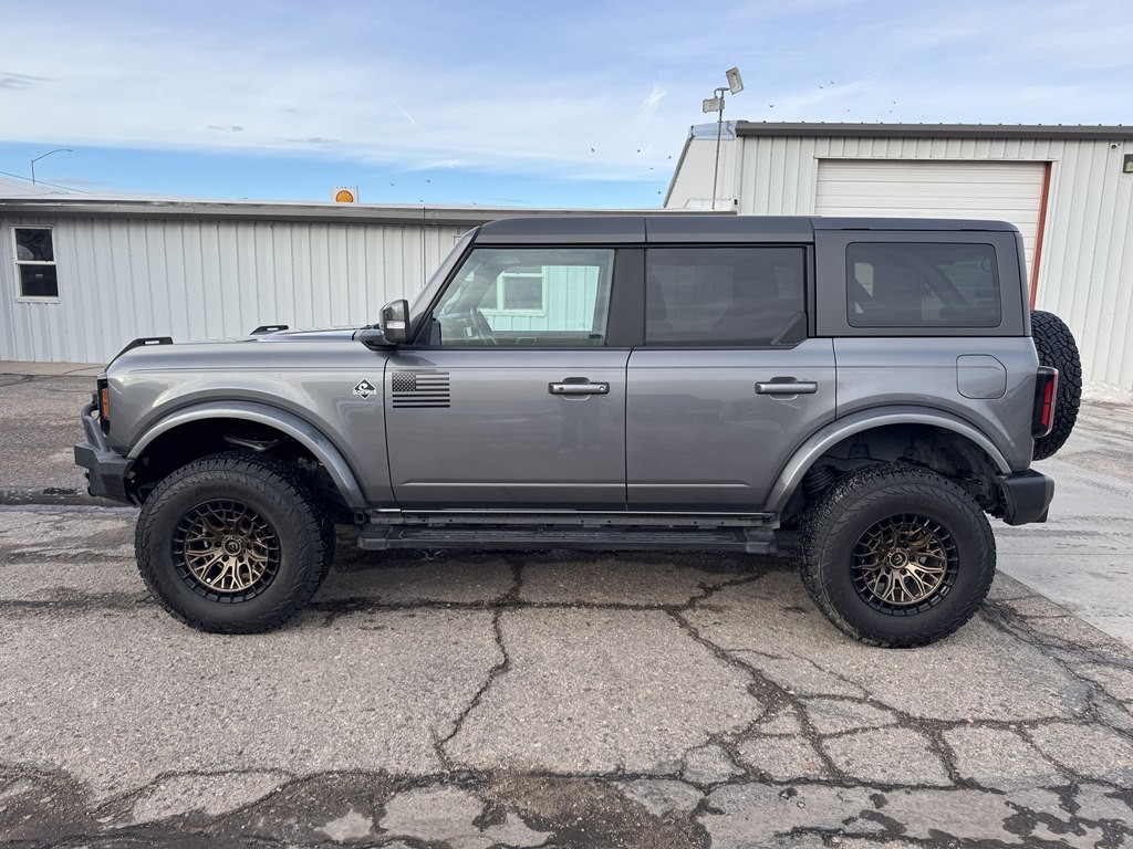 2021 Ford Bronco Image 3