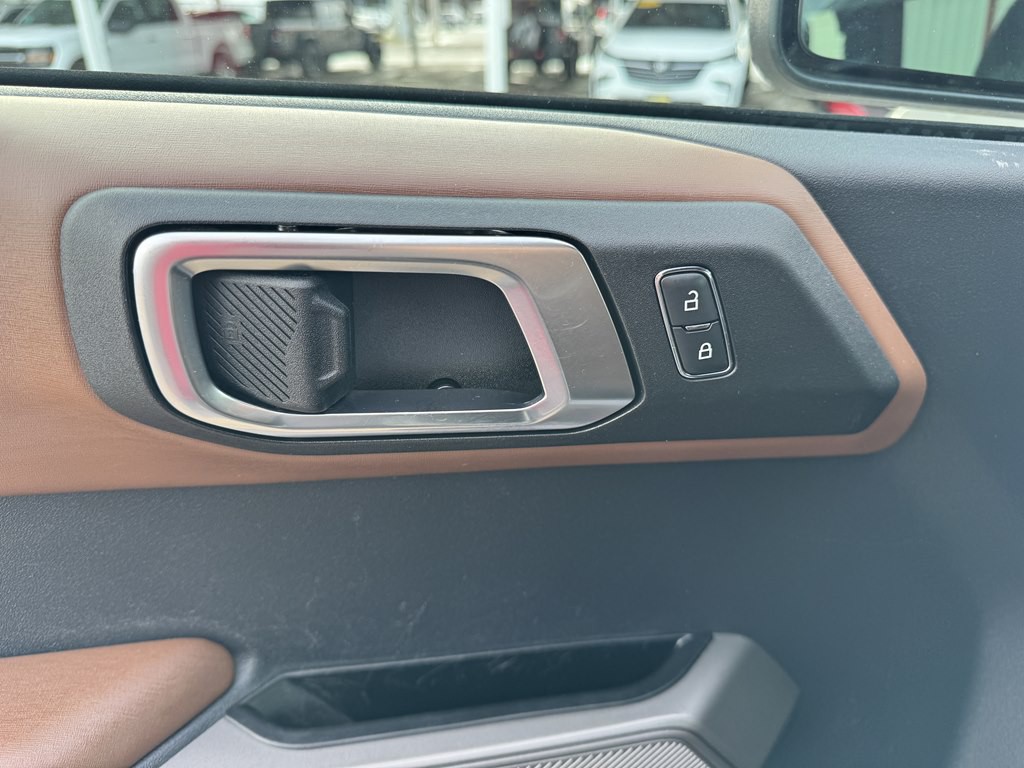 2021 Ford Bronco Image 6