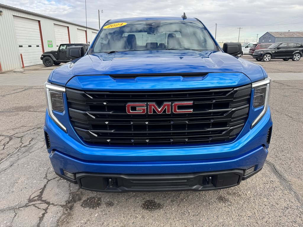 2024 GMC Sierra Image 2