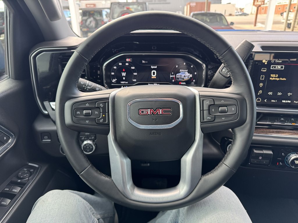 2024 GMC Sierra Image 8