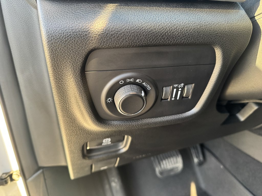 2025 Jeep Grand Cherokee Image 7