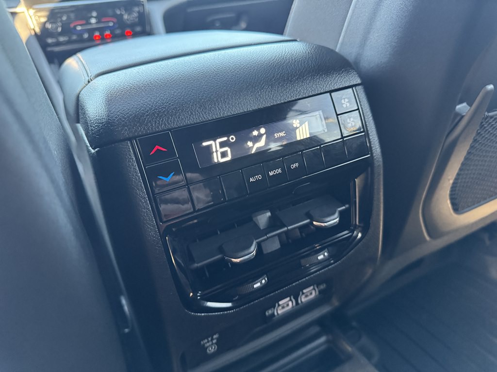 2025 Jeep Grand Cherokee Image 15