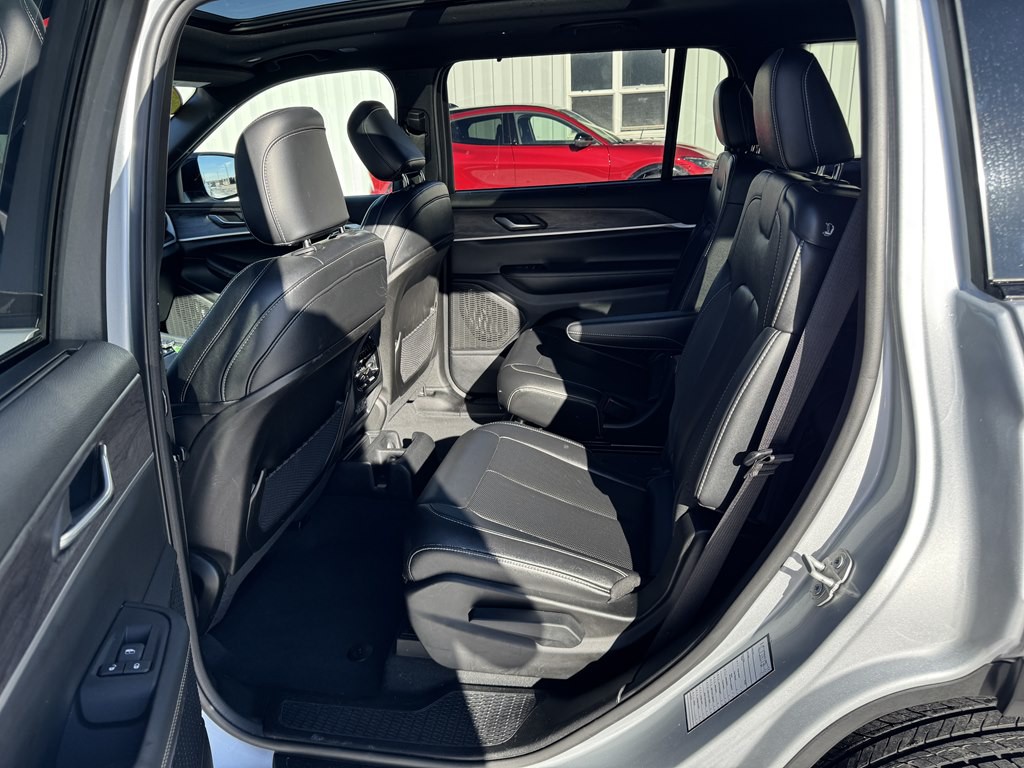 2024 Jeep Grand Cherokee Image 13