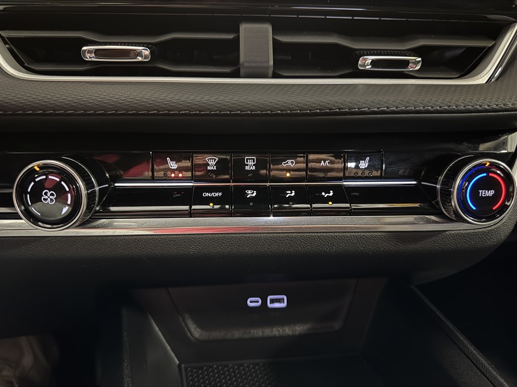 2025 Chevrolet Equinox Image 9