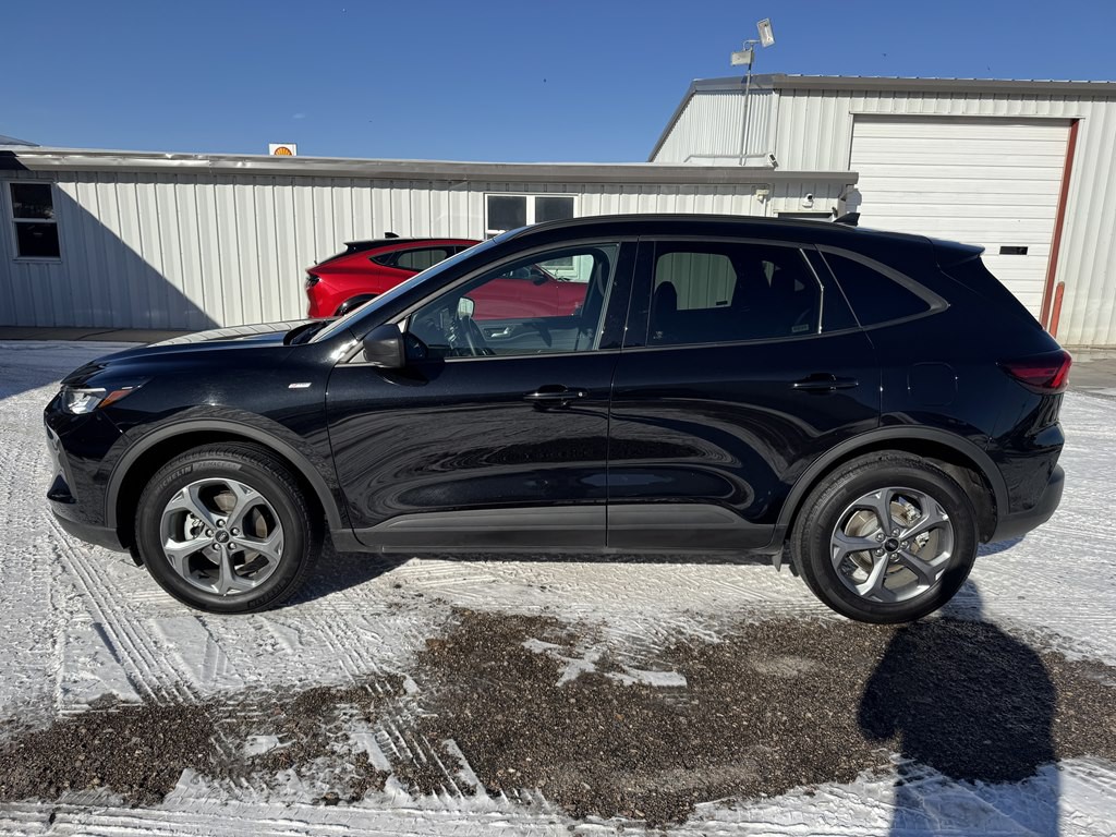 2025 Ford Escape Image 3