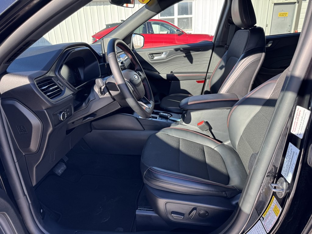 2025 Ford Escape Image 5