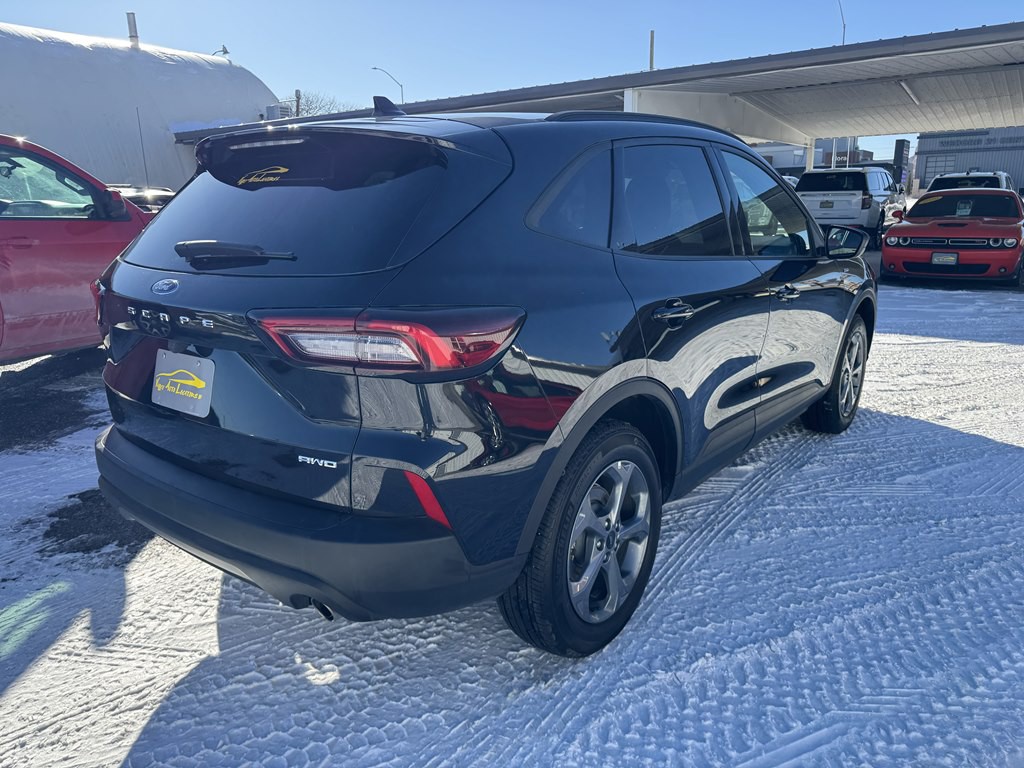 2025 Ford Escape Image 17