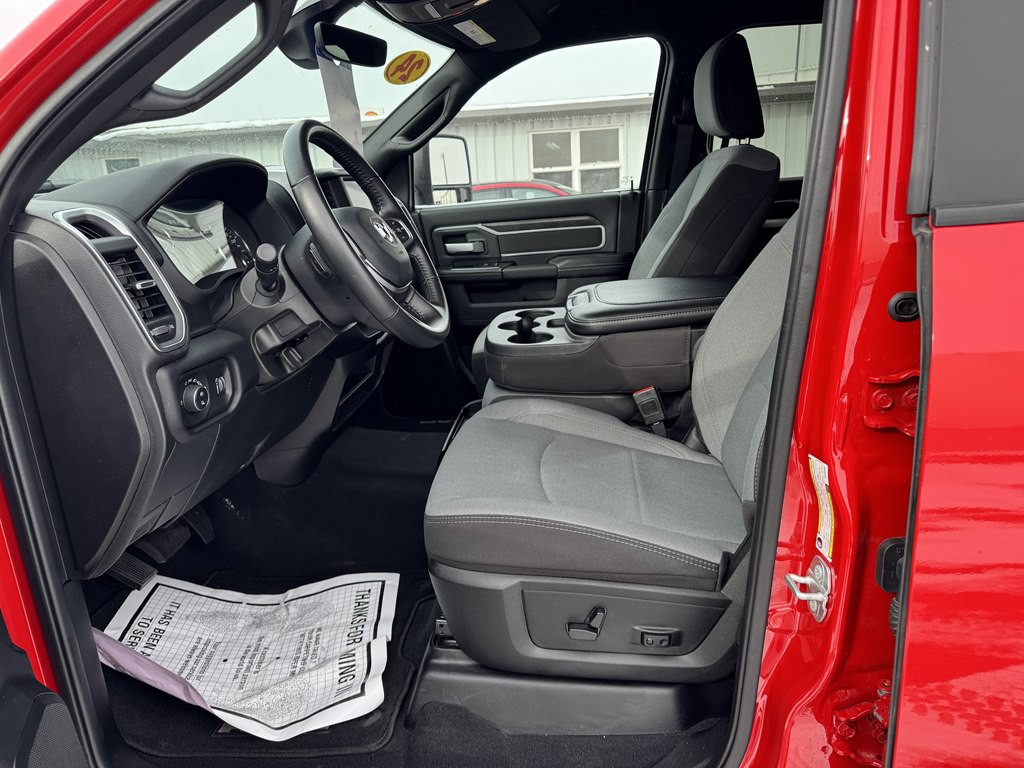 2024 RAM 2500 Image 6